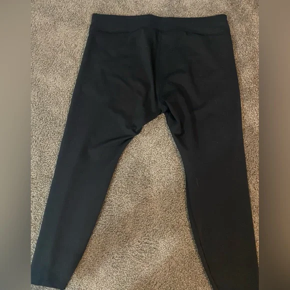 Women’s Plus Nike Black Leggings - Picture 4 of 15